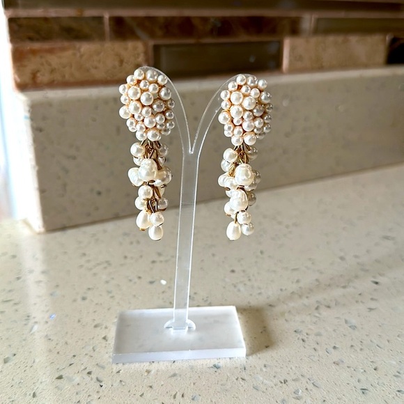 Chandelier Pearls Fashion Earrings NEW! - Picture 3 of 6